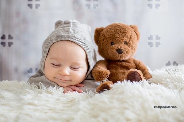 NFP_New Born-3_AgesStages_600x400